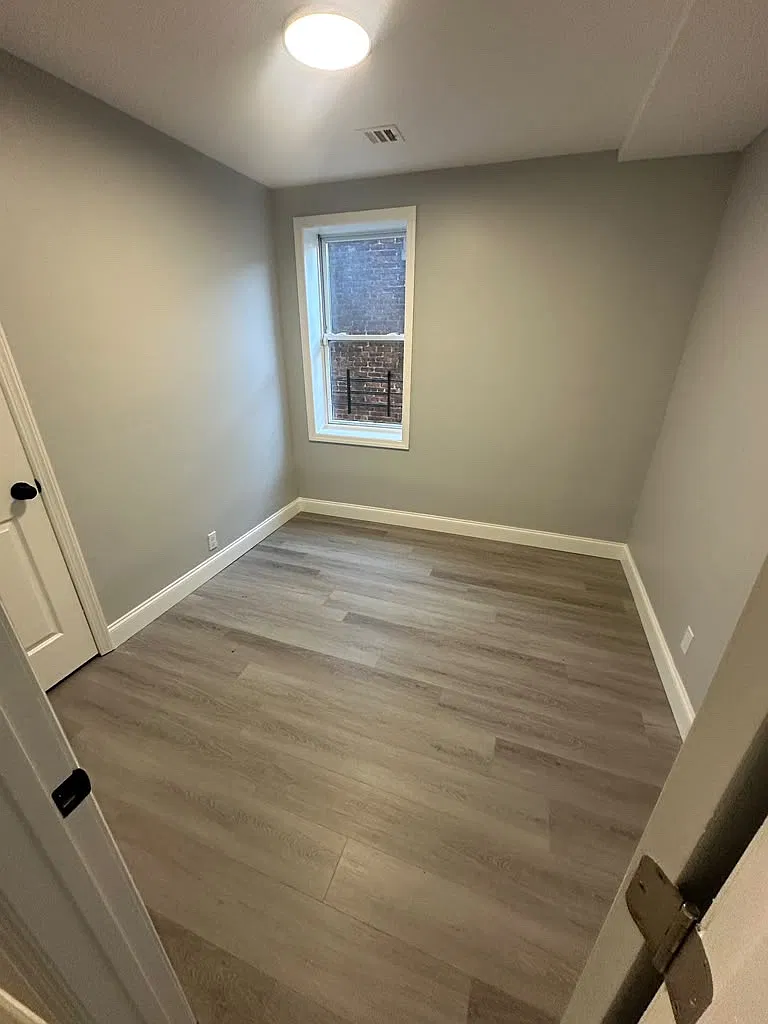 4 bed, $2,250 — Photo 2