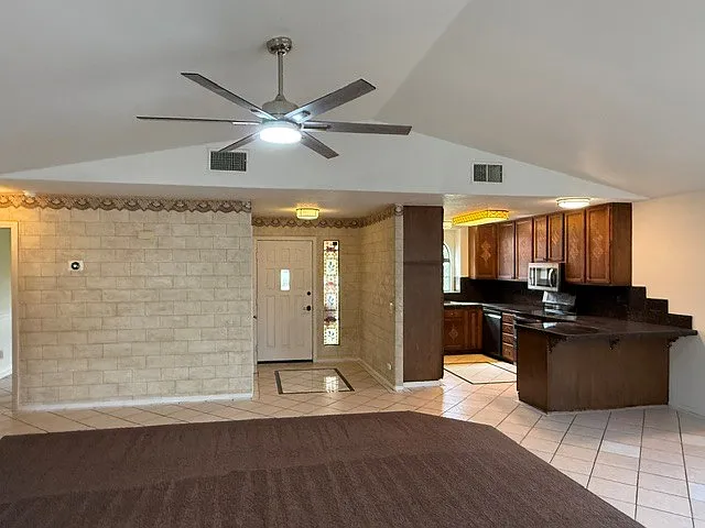 54420 Eisenhower Dr — Photo 3