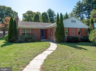 2200 Dixie Dr, York, PA 17402