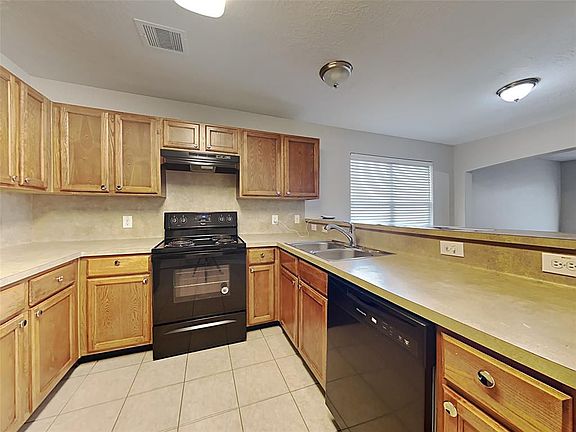 5th image of 823 Cave Hill Ct