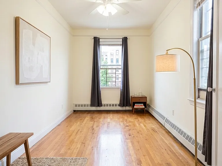 2216 47th St #3 — Photo 3