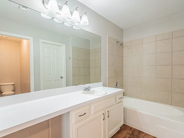 10061 Sharpton Dr — Photo 10