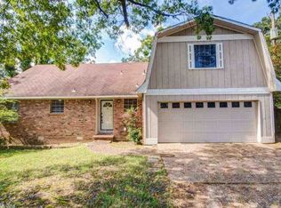 6101 Eastridge Dr, N Little Rock, AR 72118