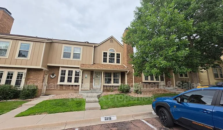 6818 Ravencrest Dr — Photo 1
