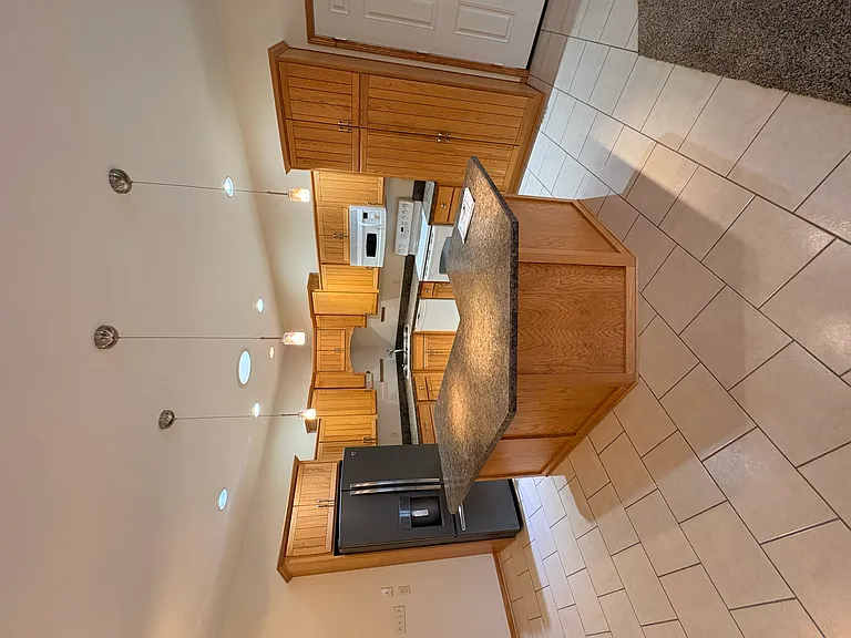 924 Elmridge Dr — Photo 5