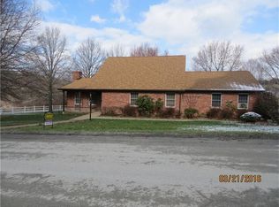 97 Oak Hill Dr, Latrobe, PA 15650