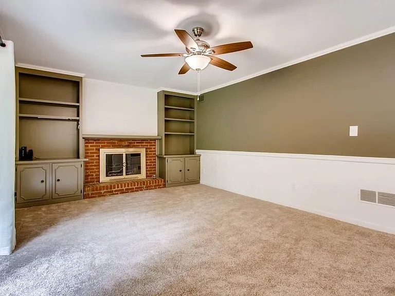 4371 Heritage Glen Ct — Photo 12