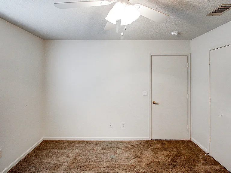 Floor Plan 2 bedroom