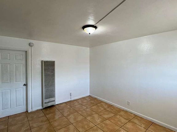 2nd image of 1681 Silver Beach Rd #2