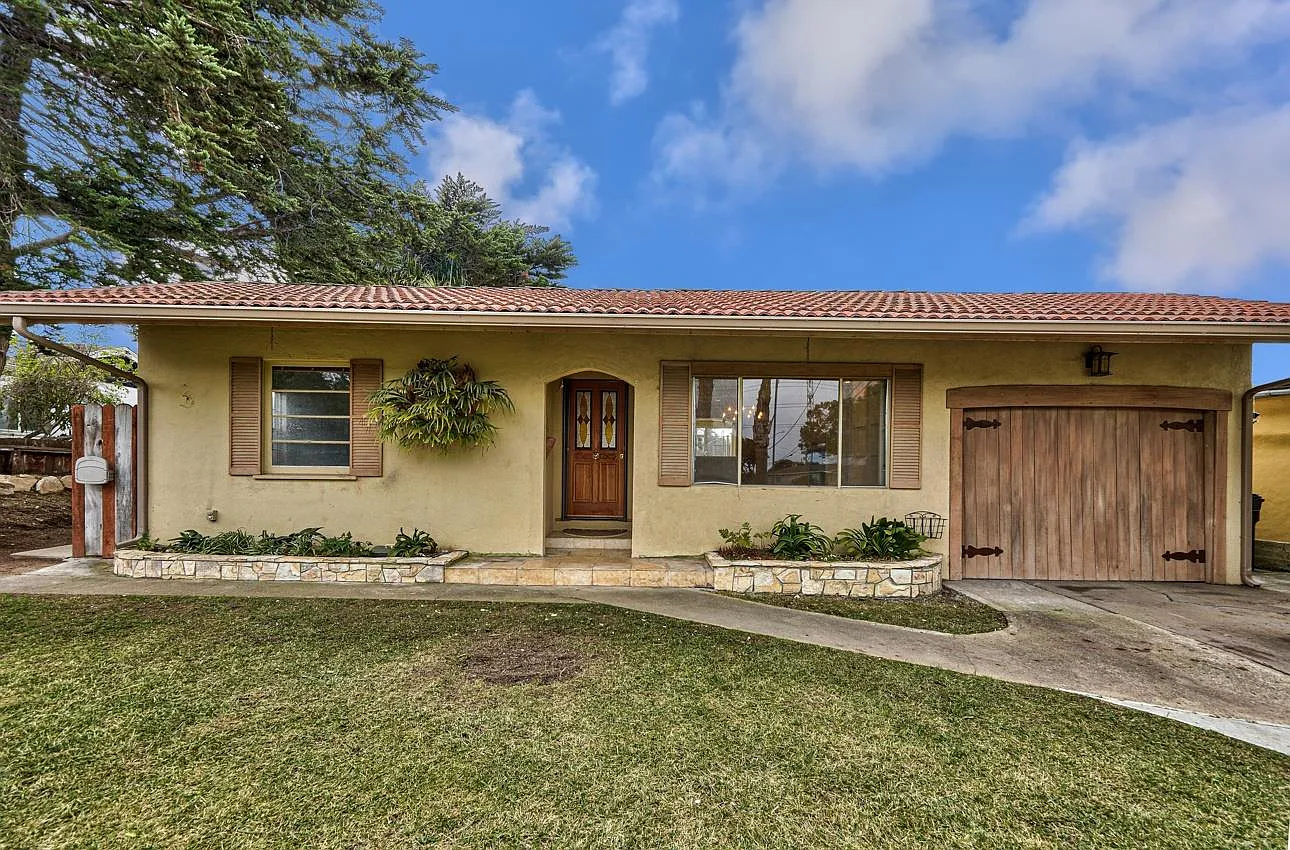 892 Portola Dr photo 1