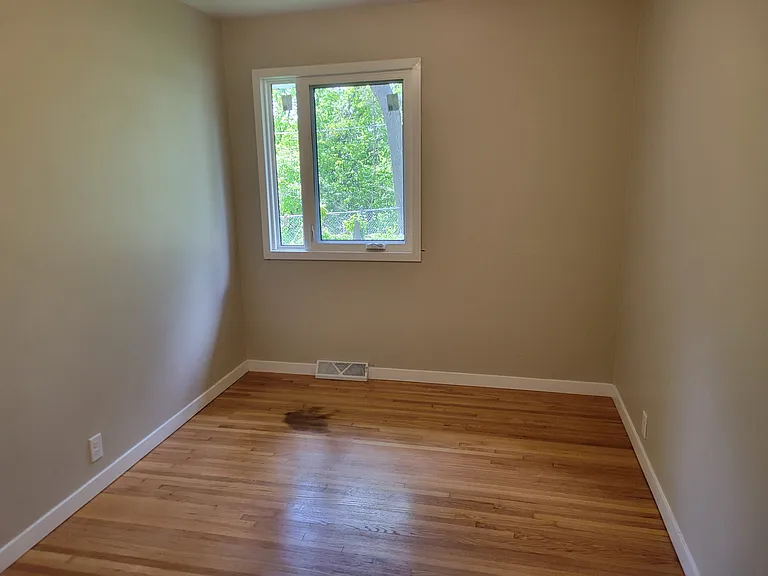 738 Belwood Dr — Photo 12