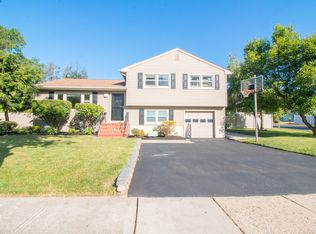 2 Kemp Dr, Springfield, NJ 07081