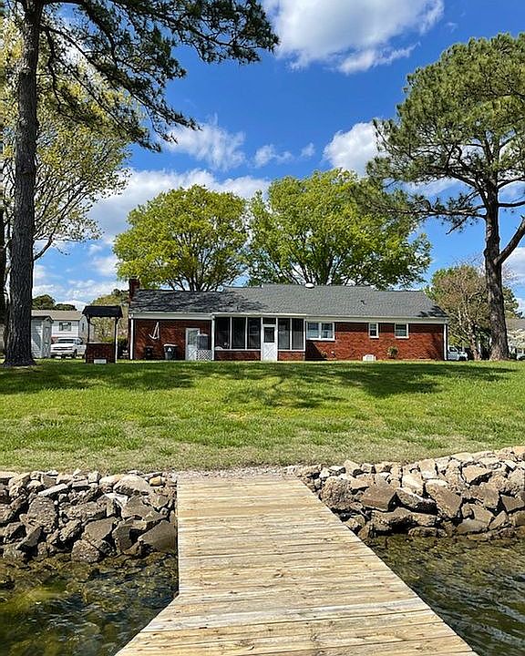 2nd image of 5 Evans Cir