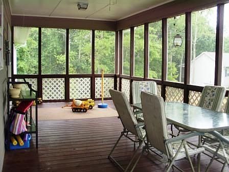 Screened in Porch (New Screen, Fresh Stain)