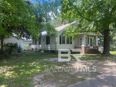 321 Grant St, Chickasaw, AL, 36611