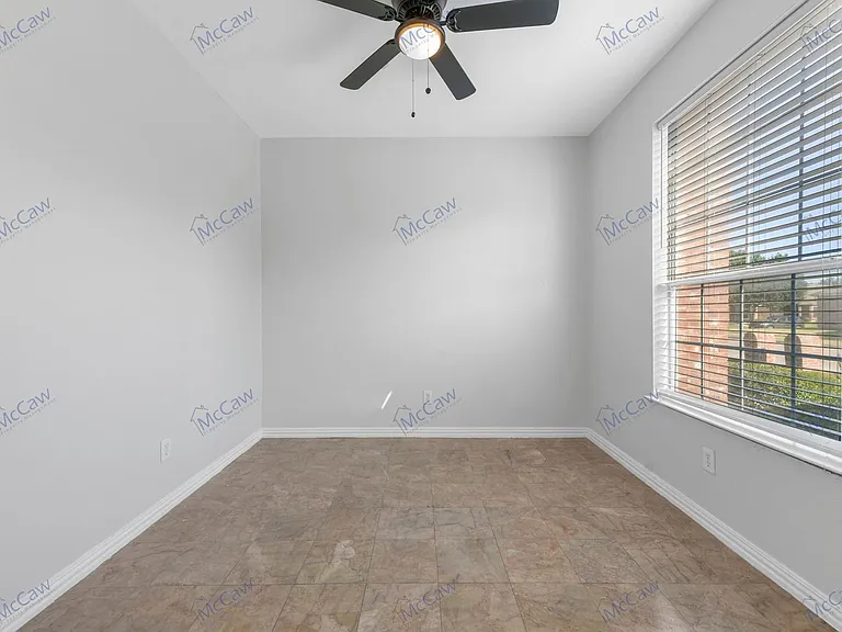 1403 Marblecrest Dr — Photo 16