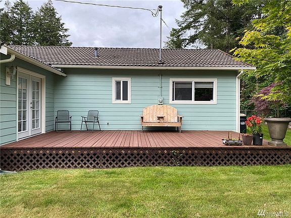 3rd image of 2921 33rd Ln NW