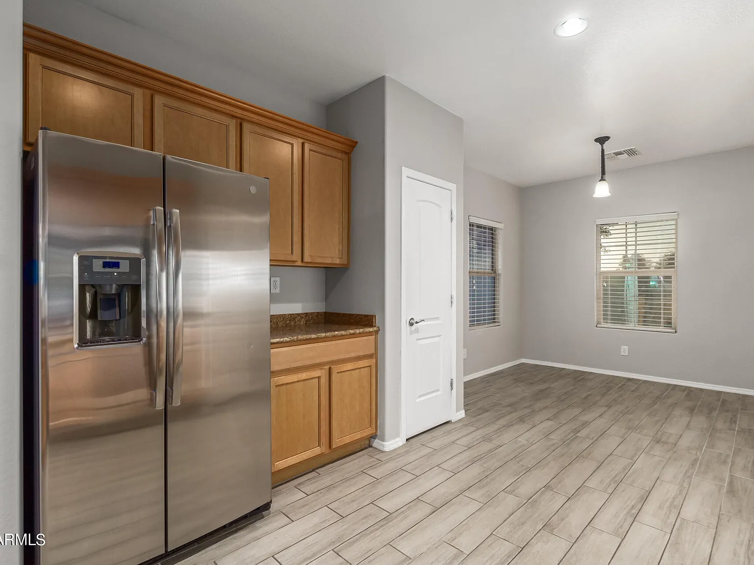 3 bed, 2.0 bath, 1776 sqft, $2,300 — Photo 4