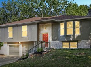 10408 N Campbell Ct, Kansas City, MO 64155
