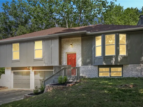 10408 N Campbell Ct, Kansas City, MO 64155