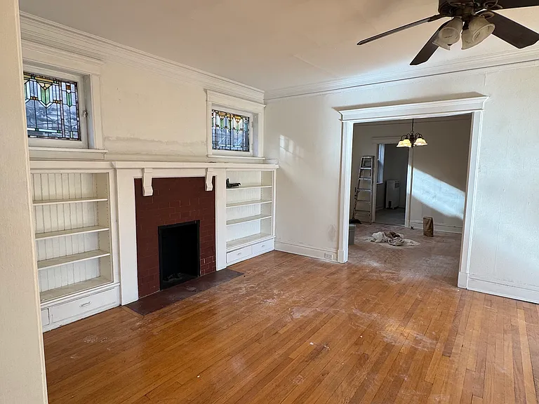 3623 N Pine Grove Ave #2W — Photo 3