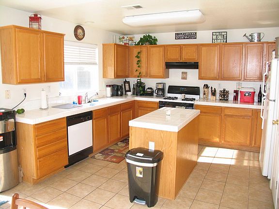 4th image of 2614 Glenview Dr