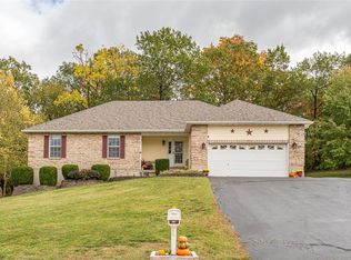 806 Bridgewater Xing, Villa Ridge, MO 63089
