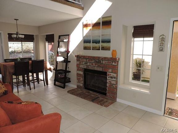3rd image of 3226 Cambridge Dr
