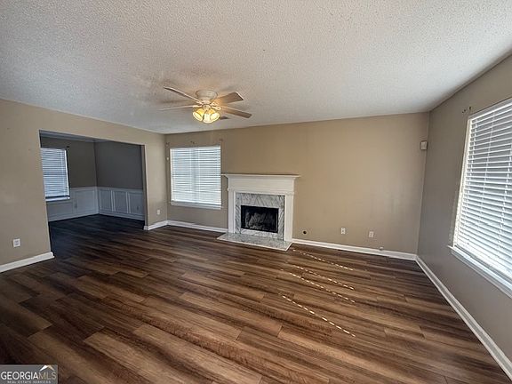 3rd image of 449 Plantation Ct