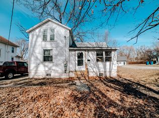 428 E Cherry St, Watseka, IL 60970