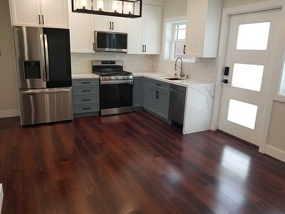 4th image of 8999 Gladbeck Ave