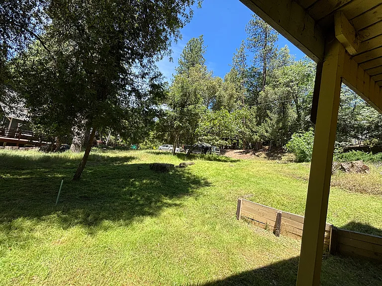 22156 Feather River Dr #B — Photo 22