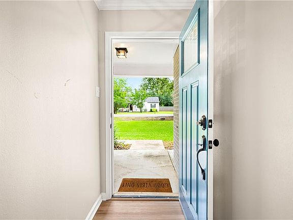 3rd image of 1412 Ransbottom Dr