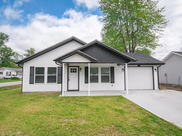 571 Mann Ave, Austin, IN 47102