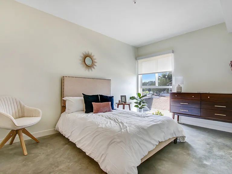 Watermark Apartments — Photo 65