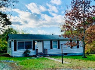 86 Colonial Dr, Tisbury, MA 02568