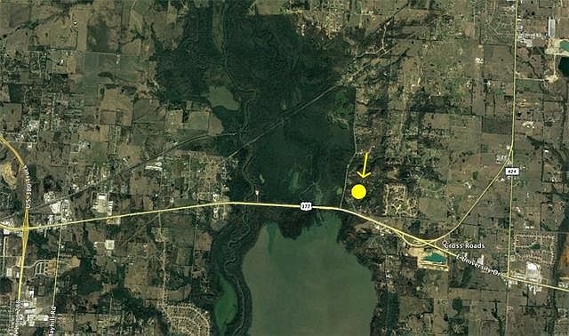 2nd image of 300 Oak Dr