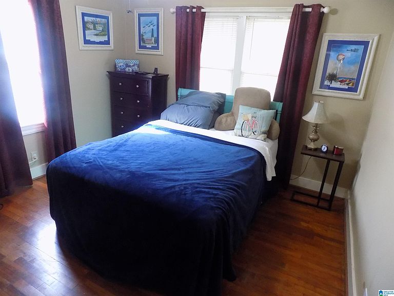 Listing photo 5