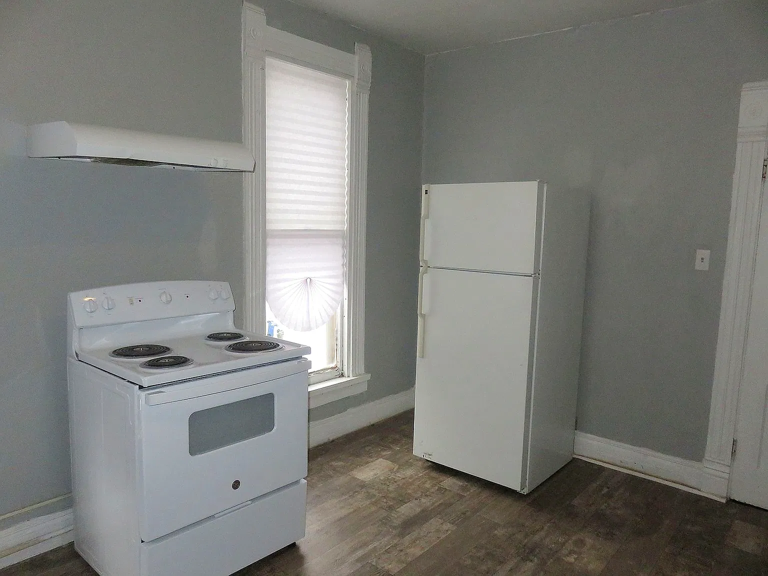 2 bed, 828 sqft, $750 — Photo 2