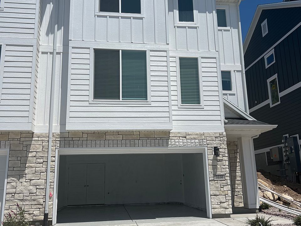 1st image of 1030 W Mountain Hollow Way N #1030