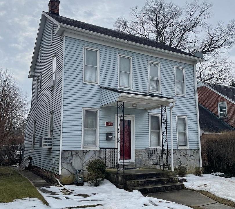 1st image of 312 4th St