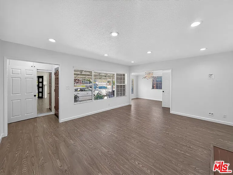 16746 Tupper St — Photo 3