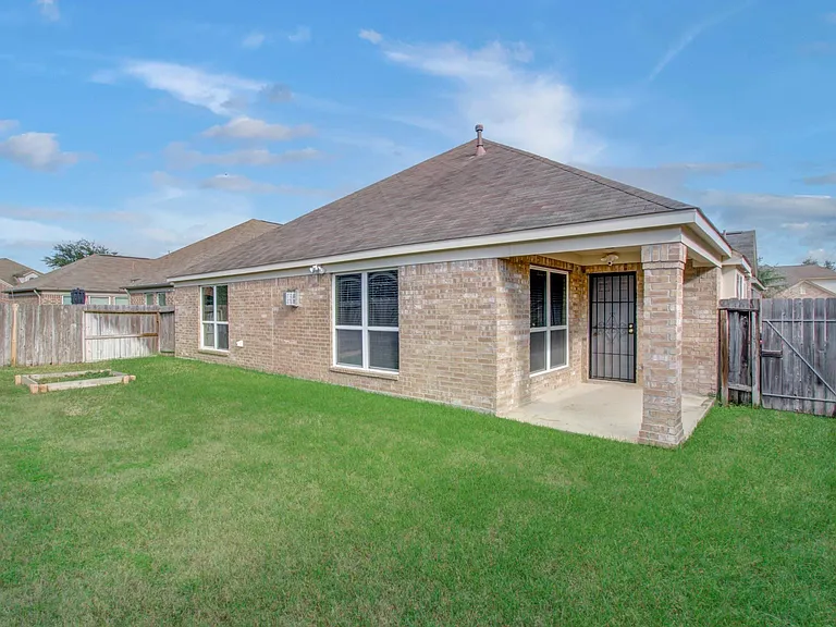 15115 Russet Bend Ln — Photo 46