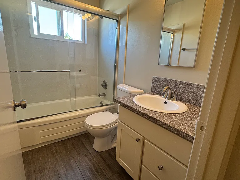 Bathroom for 1BR