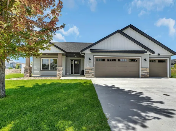 3267 Old Stone Way NE, Sauk Rapids, MN 56379