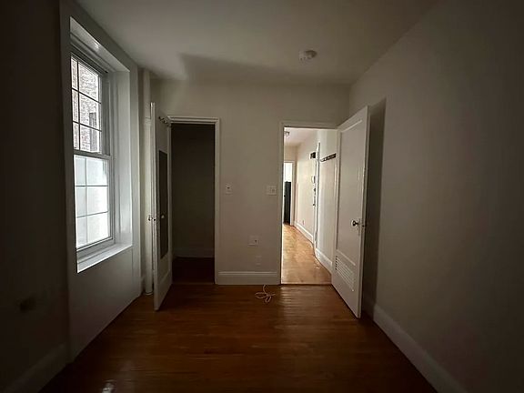 5th image of 226 E 59th St APT 3FW