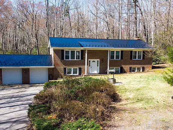 4th image of 29629 Dogwood Cir