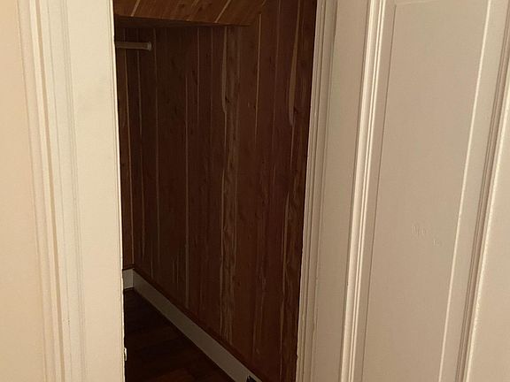 4th image of 1210 Westover Ave