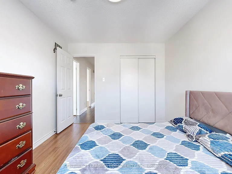 107 Joycedale St #MAIN FLOOR — Photo 33