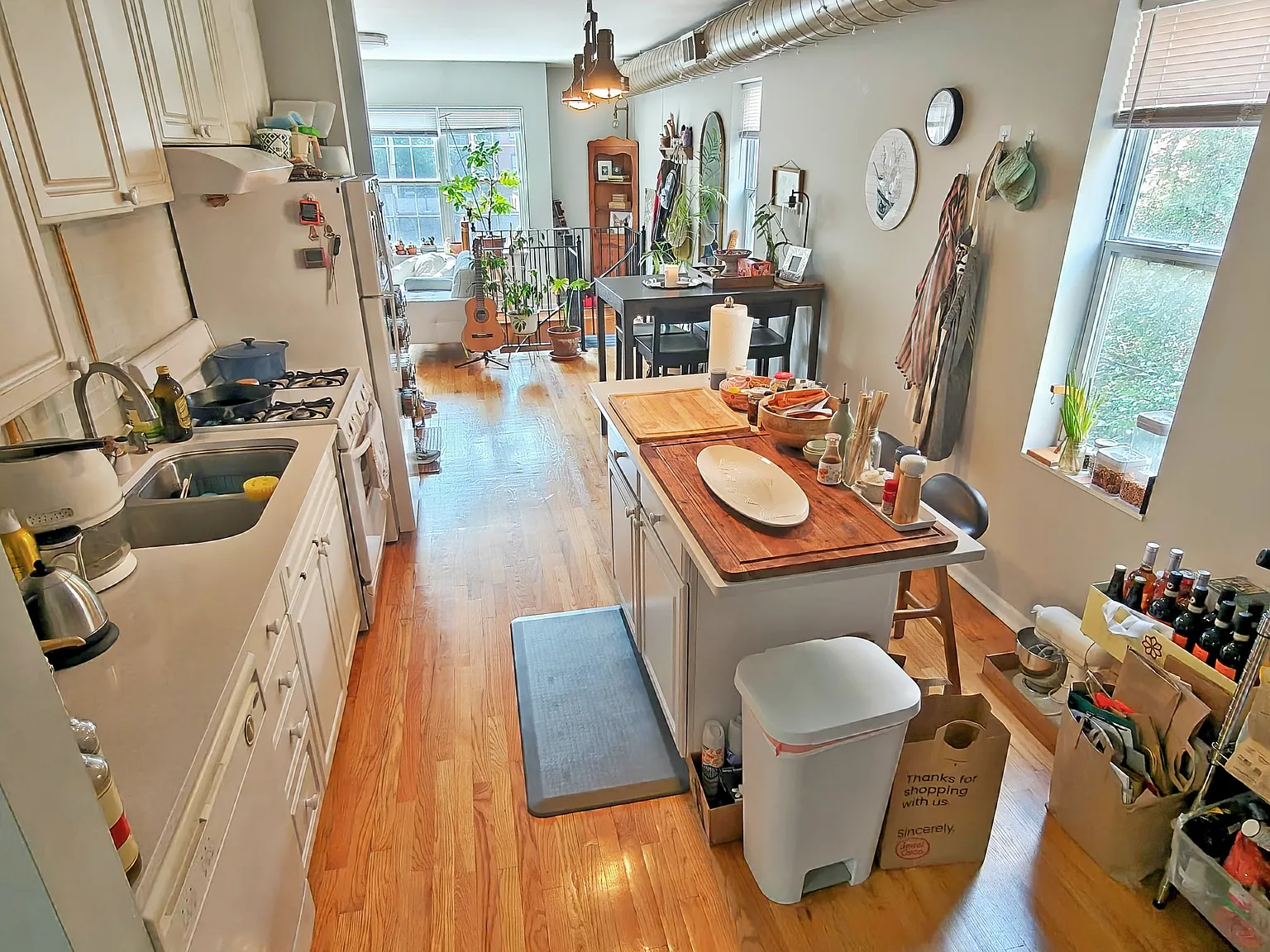 1227 N Honore St — Photo 3